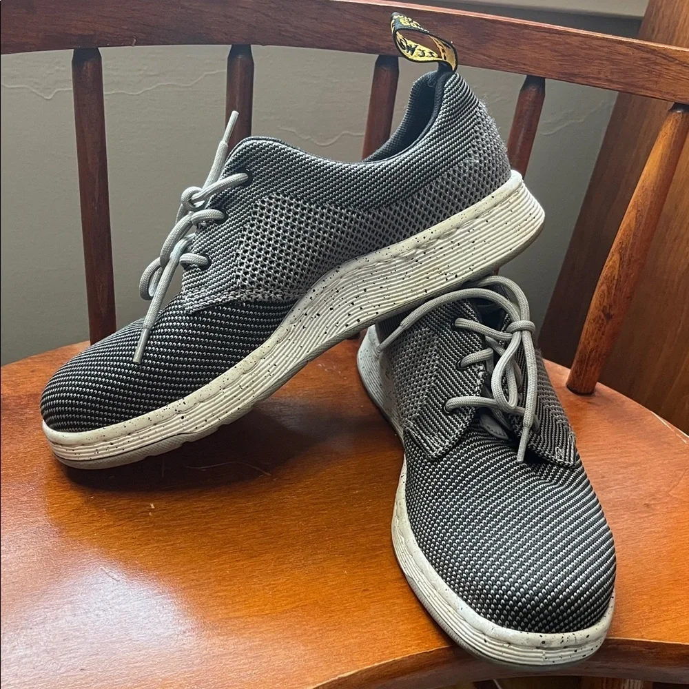 Dr. Martens Cavendish Knit Oxfords in black/grey Men’s Size 6 or Ladies Size 7